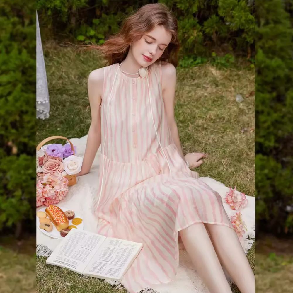 Round neck sleeveless long style