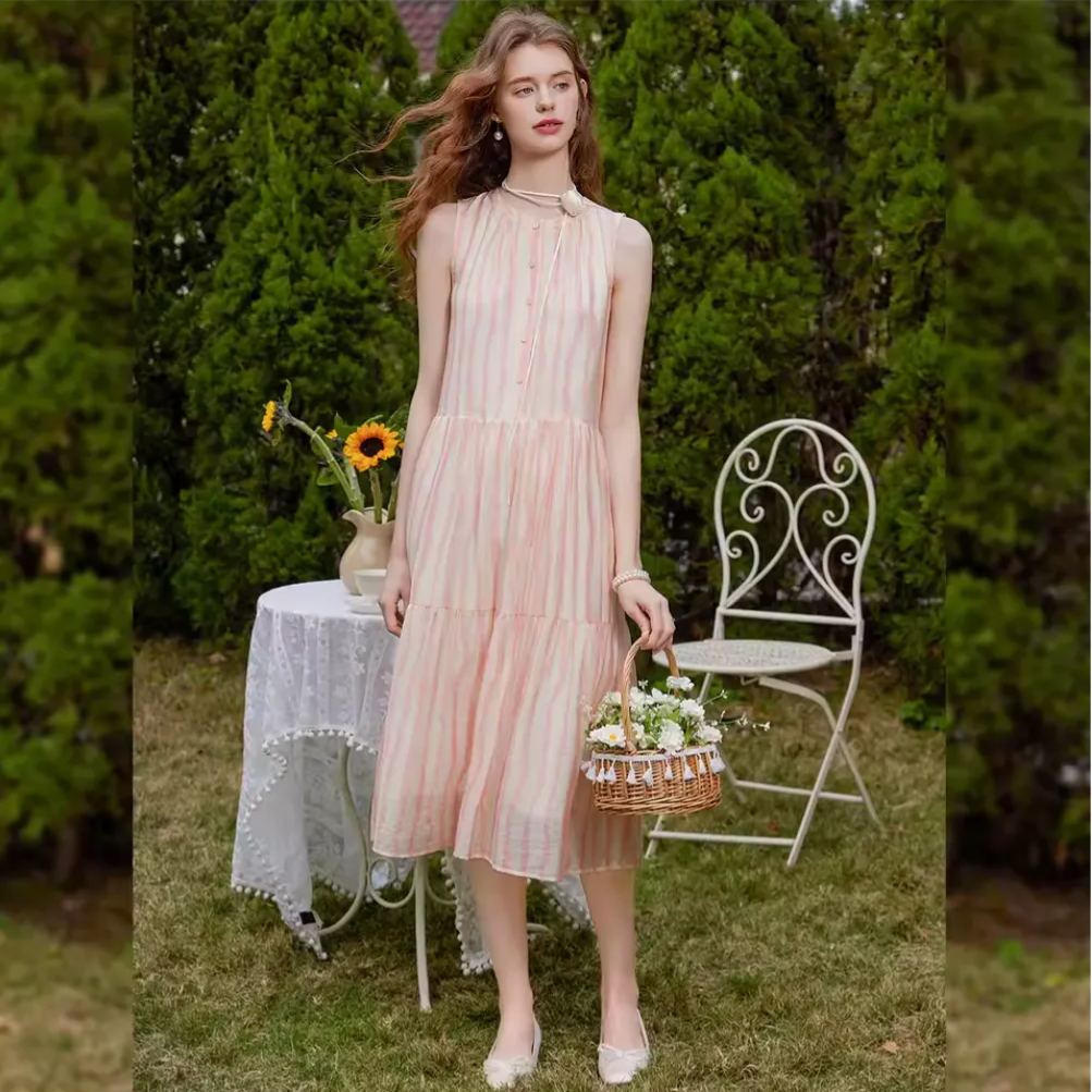 Round neck sleeveless long style