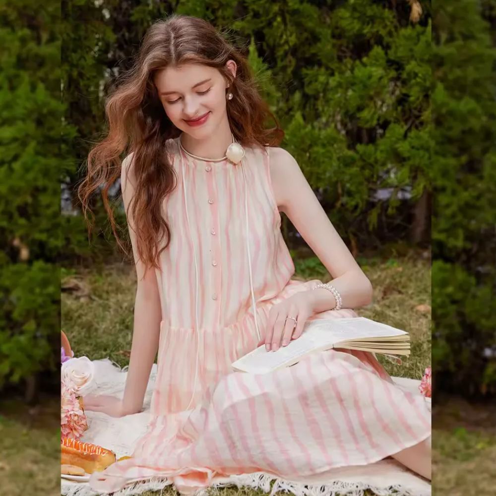 Round neck sleeveless long style