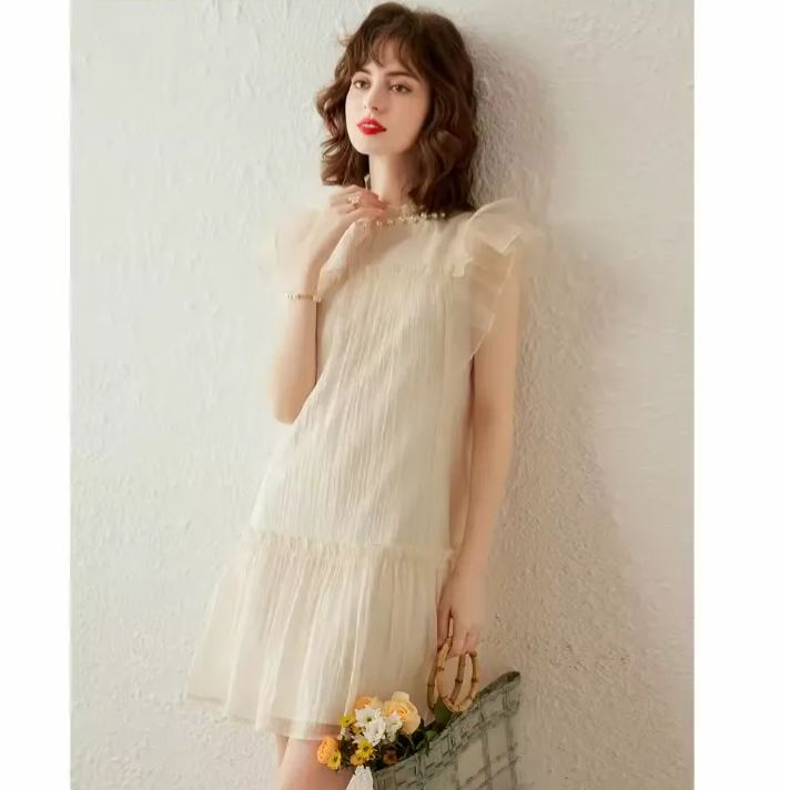 Sleeveless pleated dress