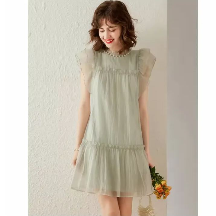 Sleeveless pleated dress