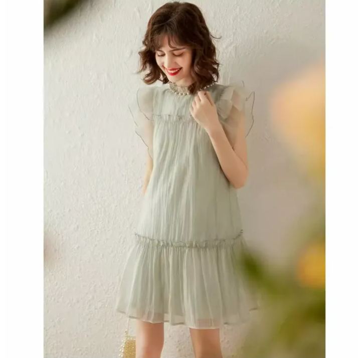 Sleeveless pleated dress