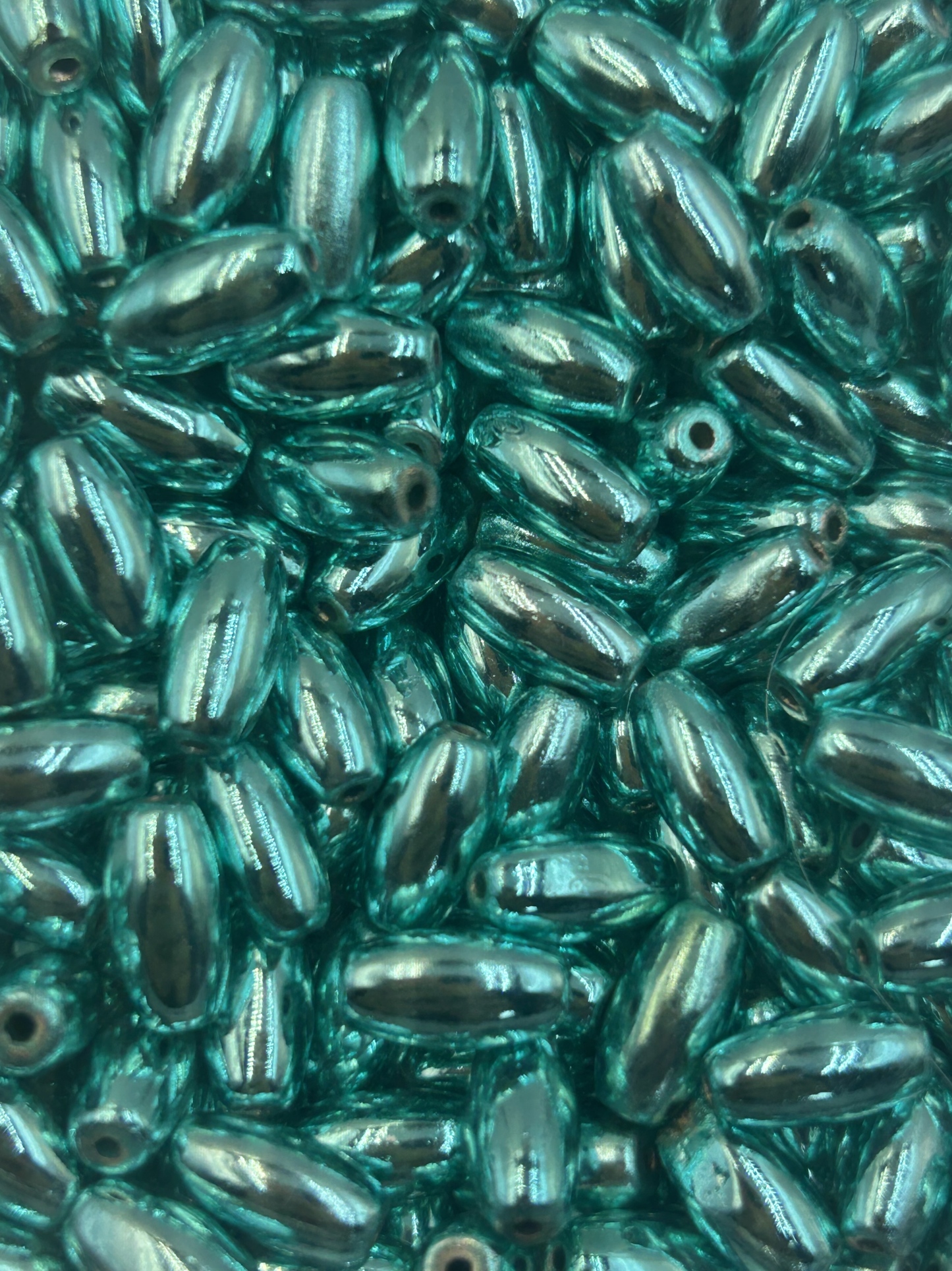 31.Apple Green Hematite Rice Shape