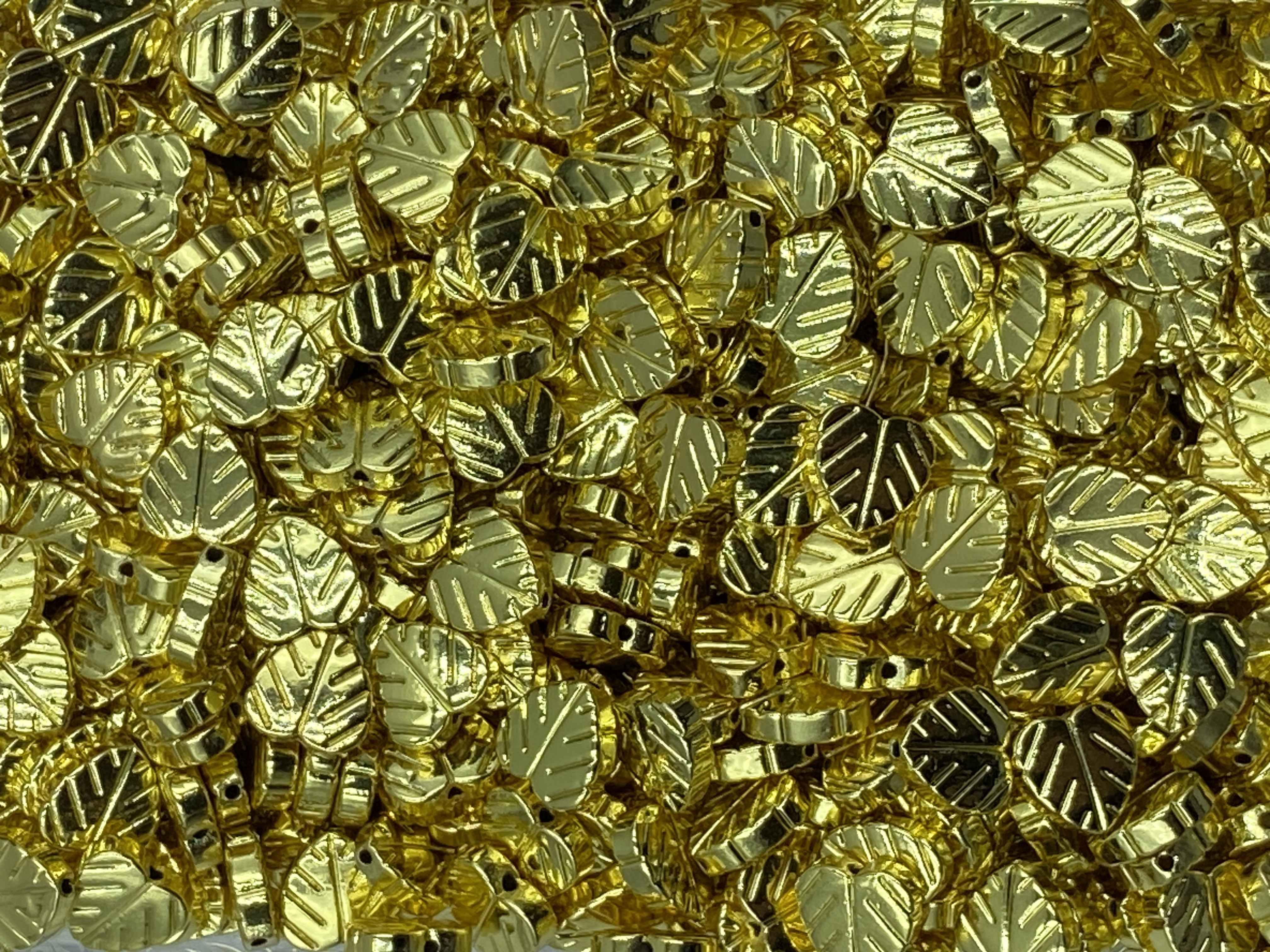 32.Golden Hematite Leaf Shape