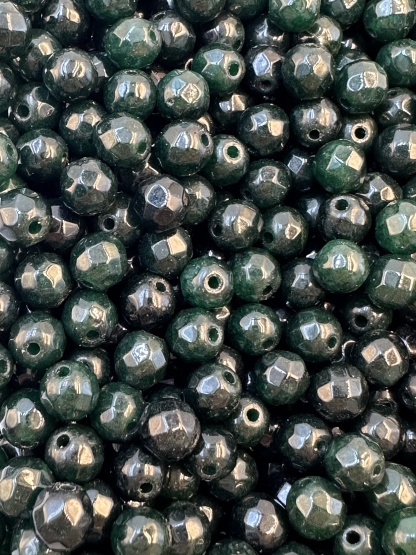 9.Seaweed Jade Faceted