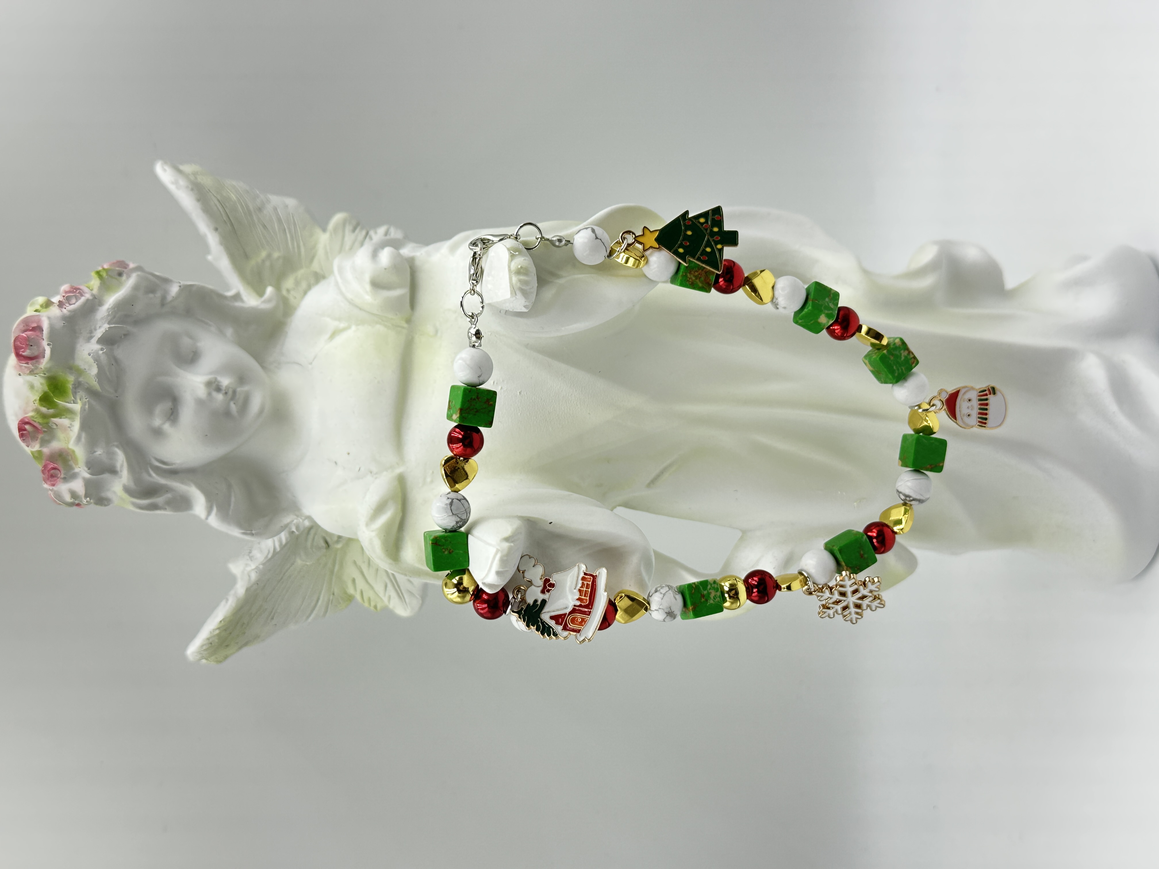 20.Christmas Lucky Chain