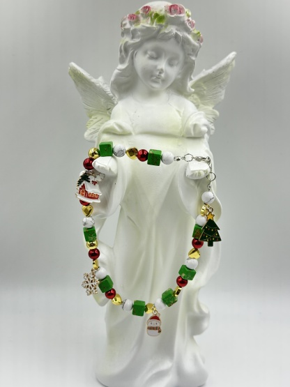 20.Christmas Lucky Chain