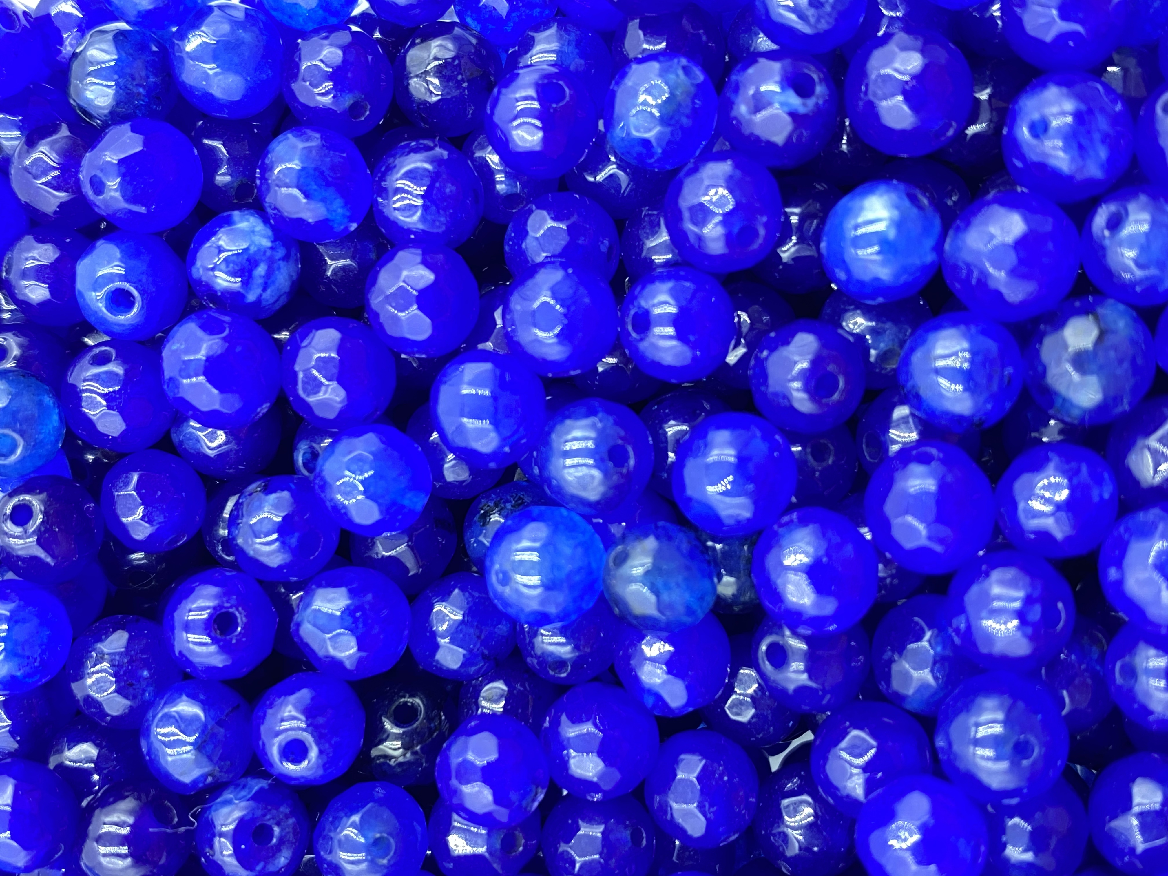 10.Deep See Whale Faceted Jade 