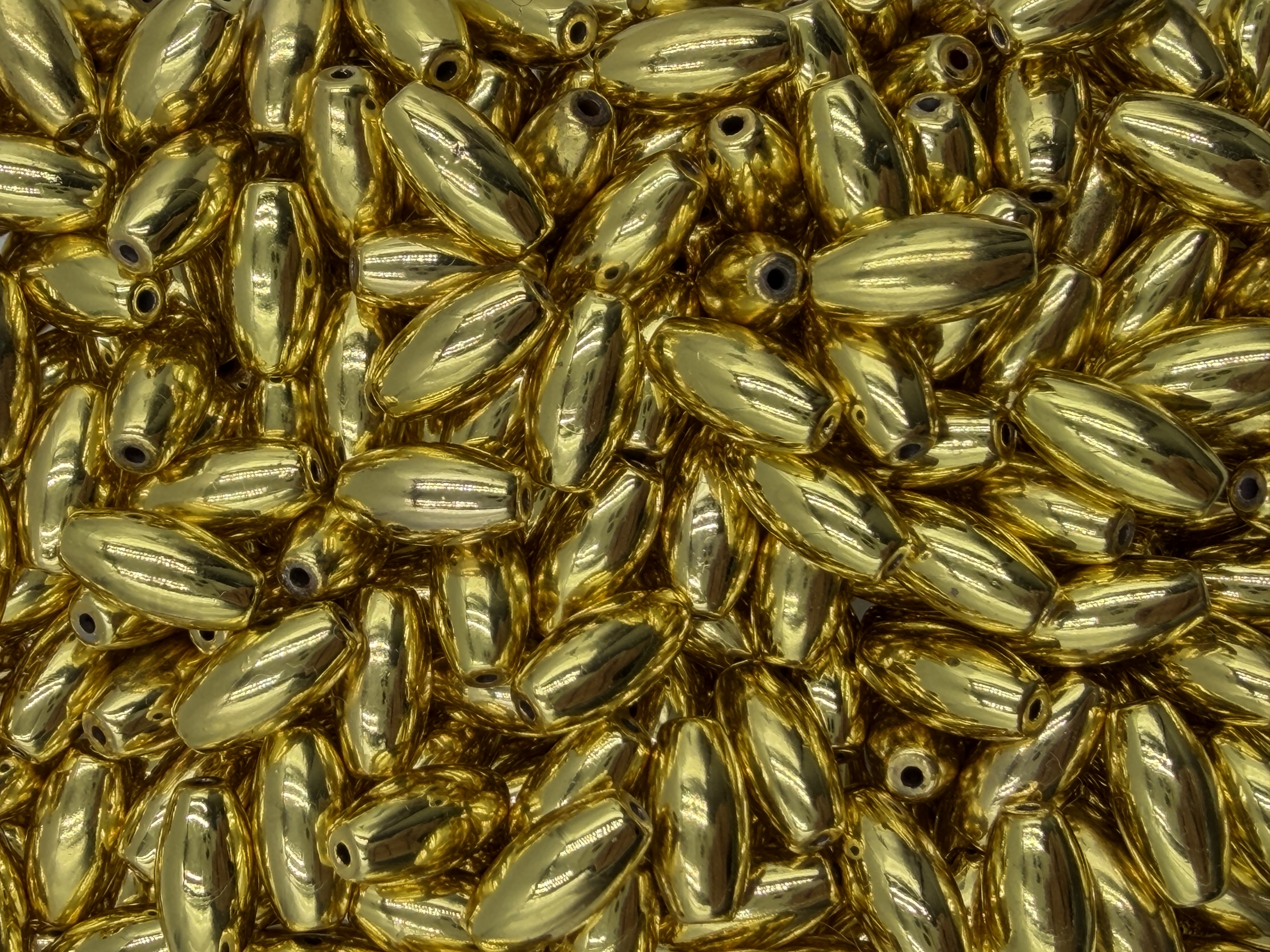 60.Christmas Jingle Yellow Hematite Rice Shape