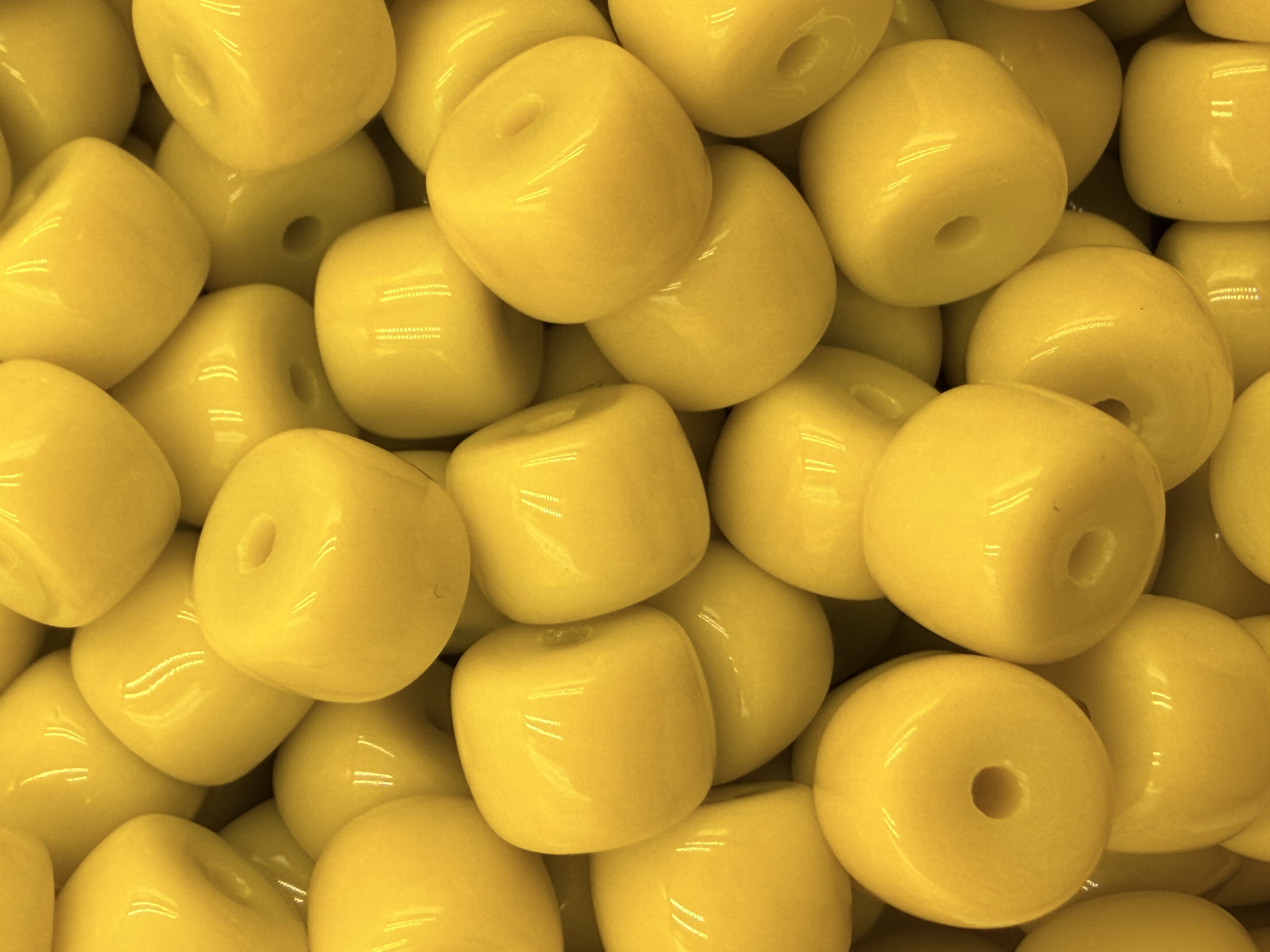 87.Winter Daisy Jade Bodhi Shape 