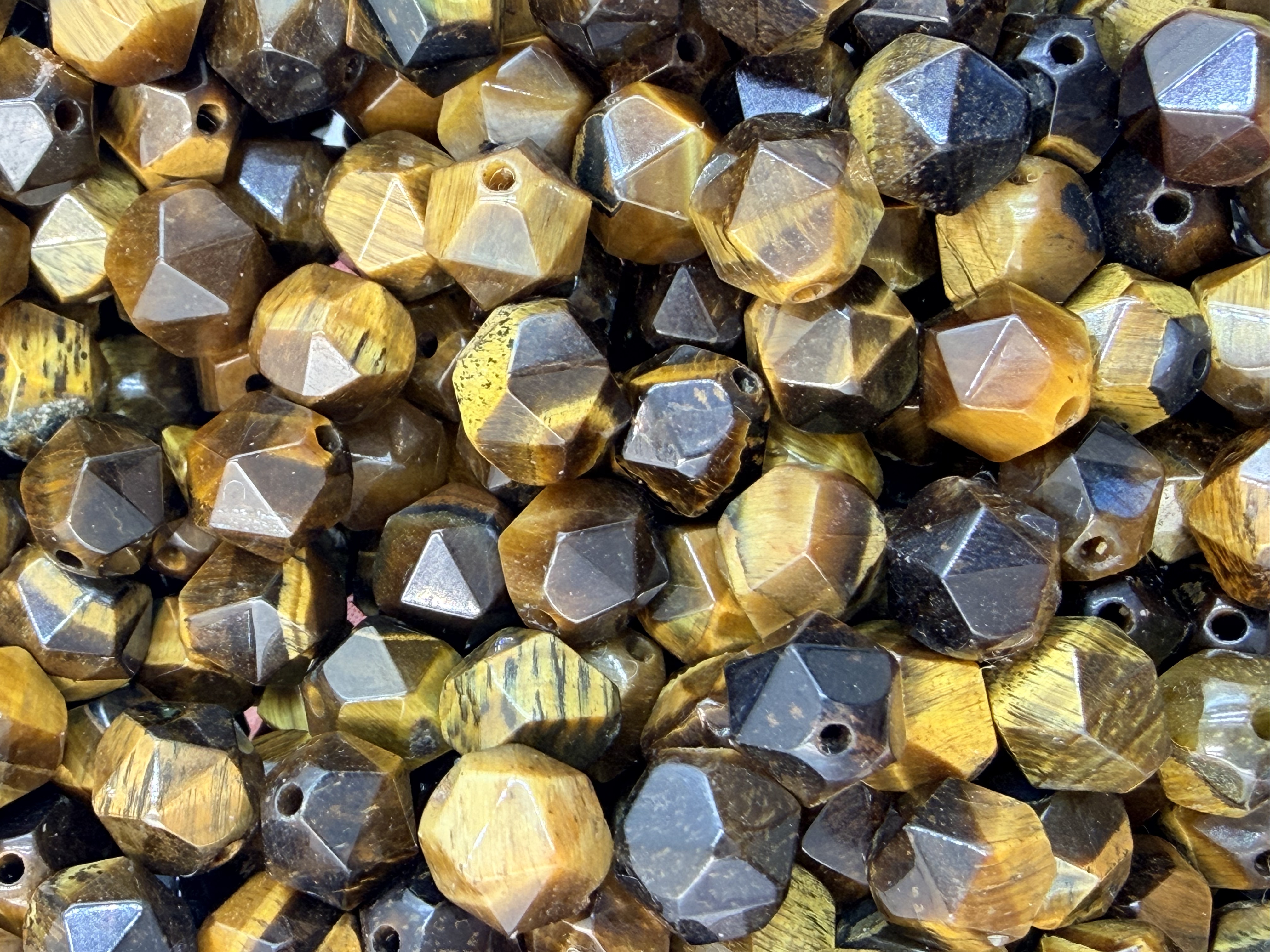 99.Golden Tiger Eyes Faceted Shape