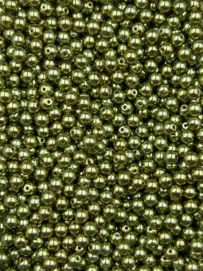 32.Military Green Shell Bean(4mm)