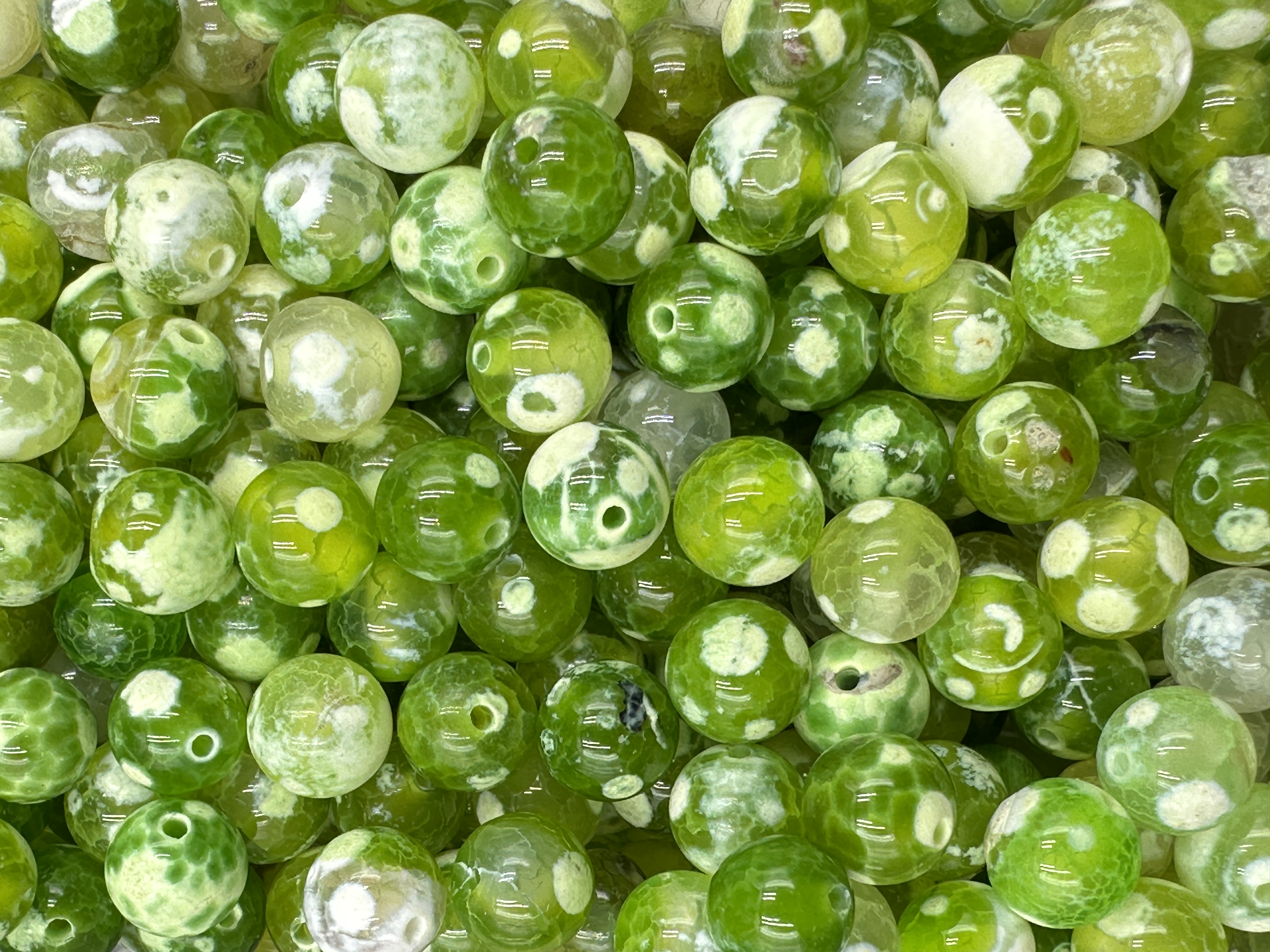 99.Apple Green Orca Agate