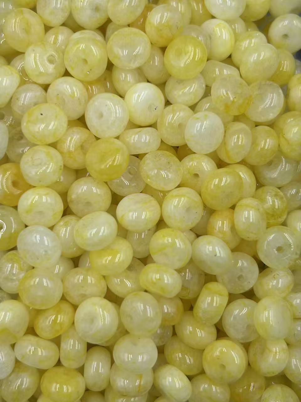 256.Cream Yellow Jade Donut Shape