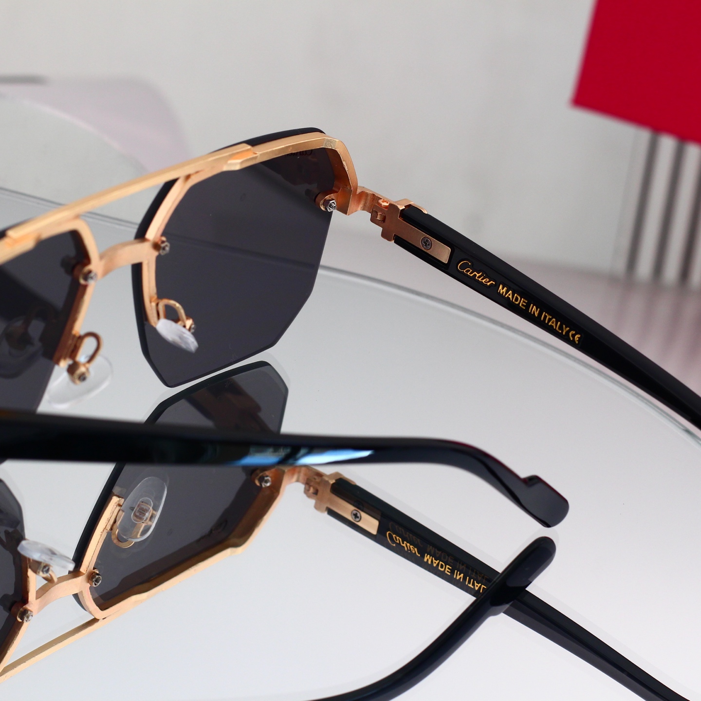 4 Colors Fashion Sunglasses 8062