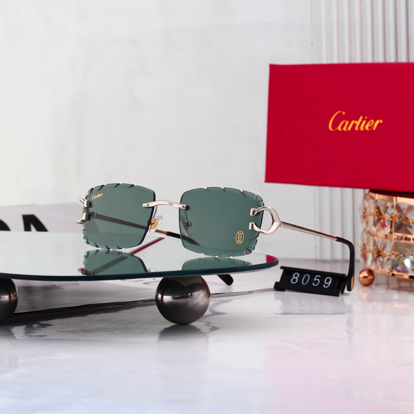 5 Colors Fashion Sunglasses 8059
