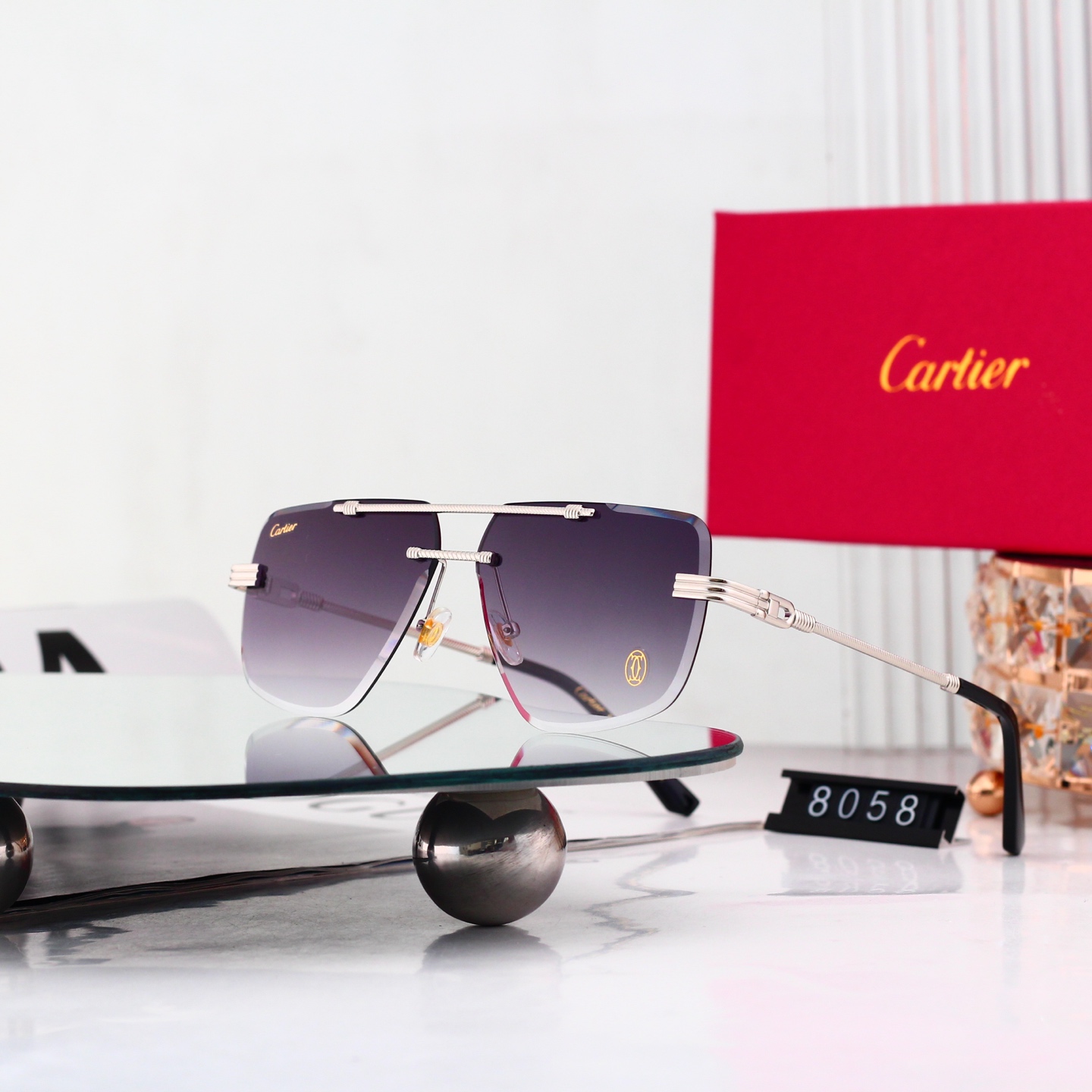 5 Colors Fashion Sunglasses 8058