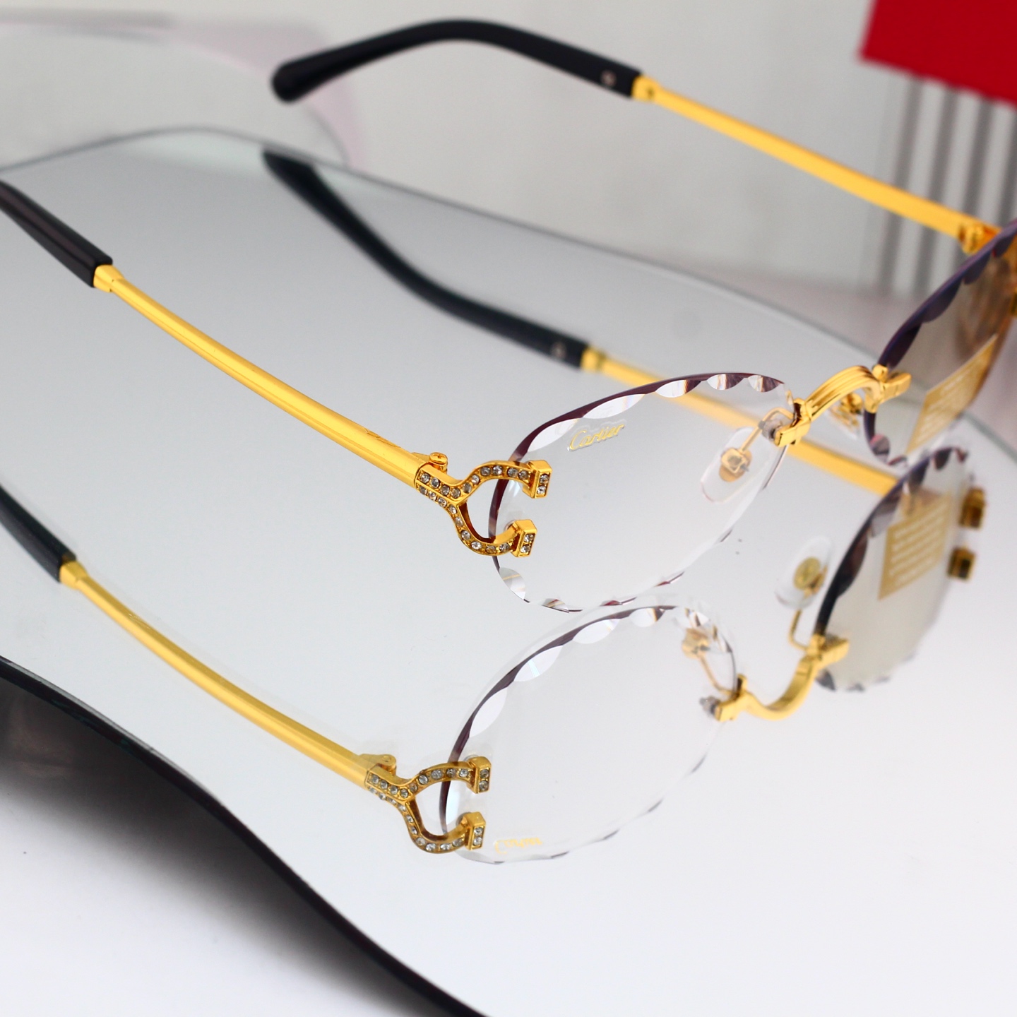 4 Colors Fashion Sunglasses 8063