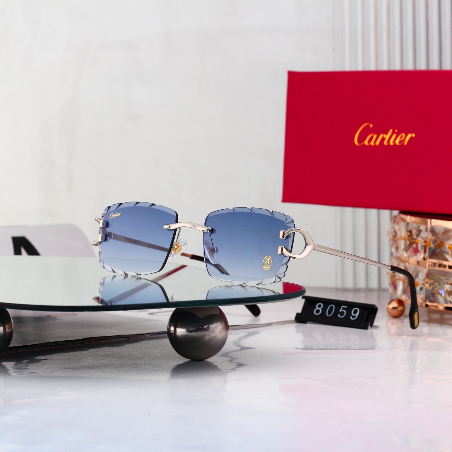 5 Colors Fashion Sunglasses 8059