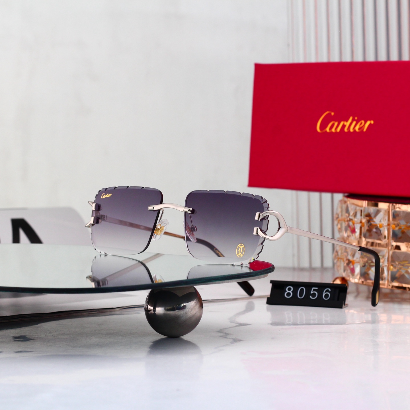 5 Colors Fashion Sunglasses 8056