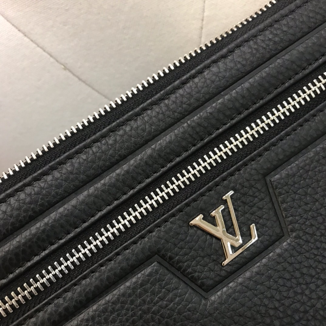 2026 New Collection Bags For Men 003
