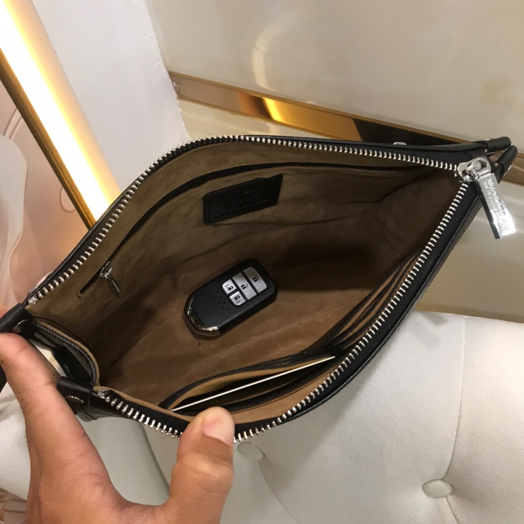 2026 New Collection Bags For Men 001