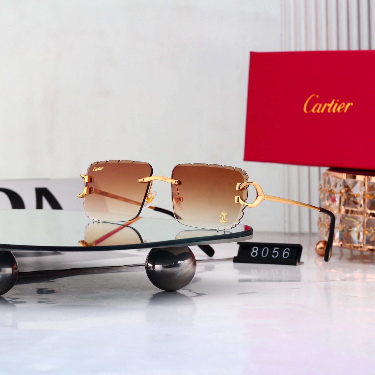 5 Colors Fashion Sunglasses 8056