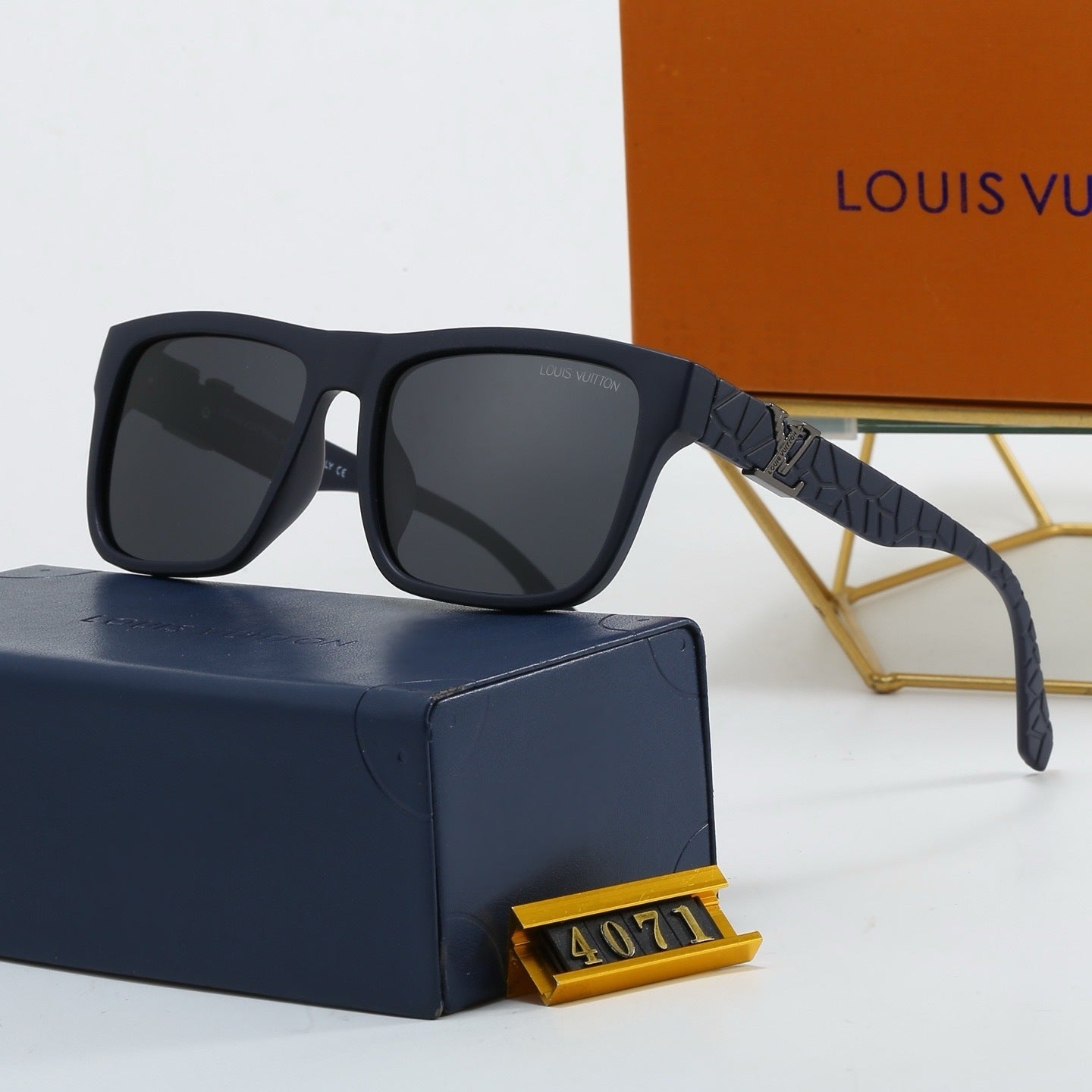 4 Colors Fashion Sunglasses—4071