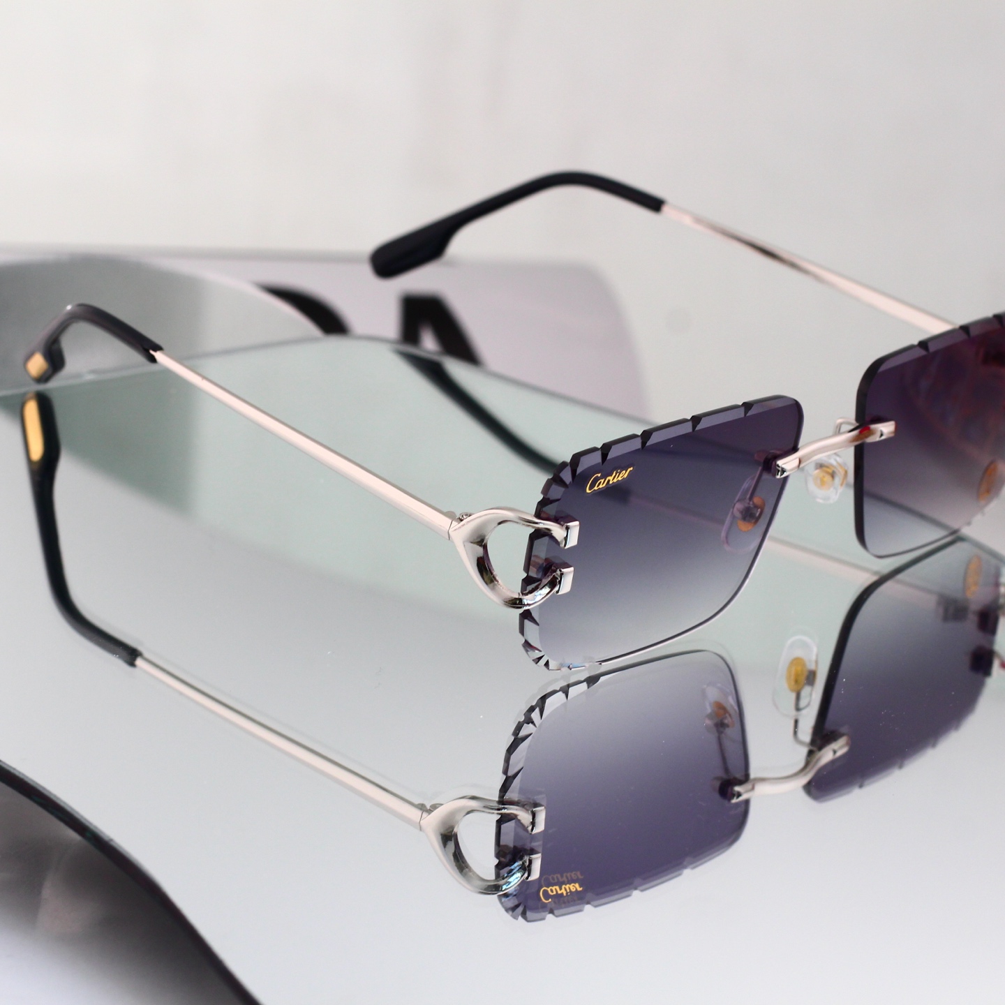 5 Colors Fashion Sunglasses 8056