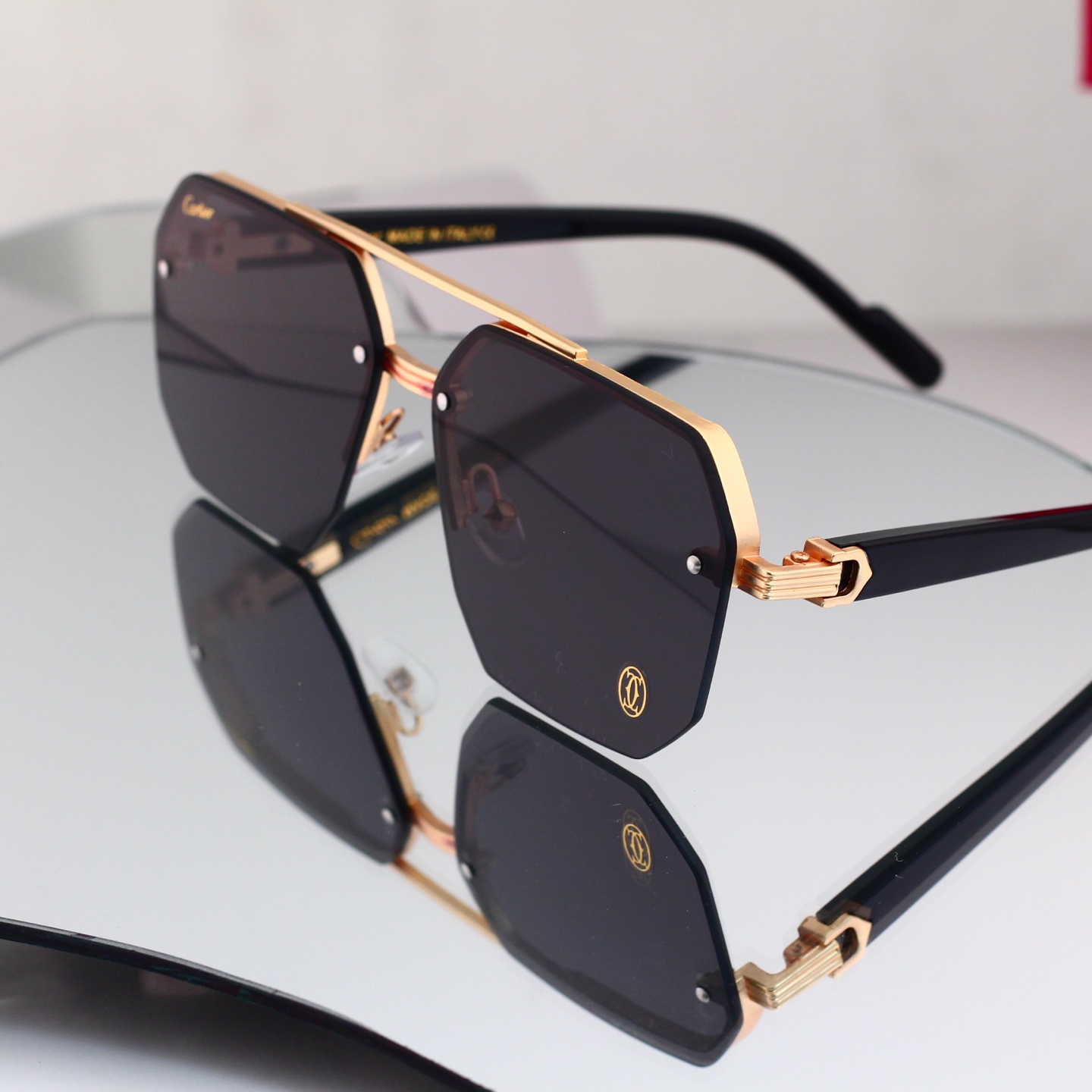 4 Colors Fashion Sunglasses 8062