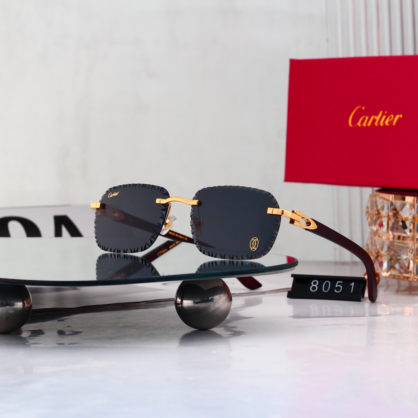 4 Colors Fashion Sunglasses 8051