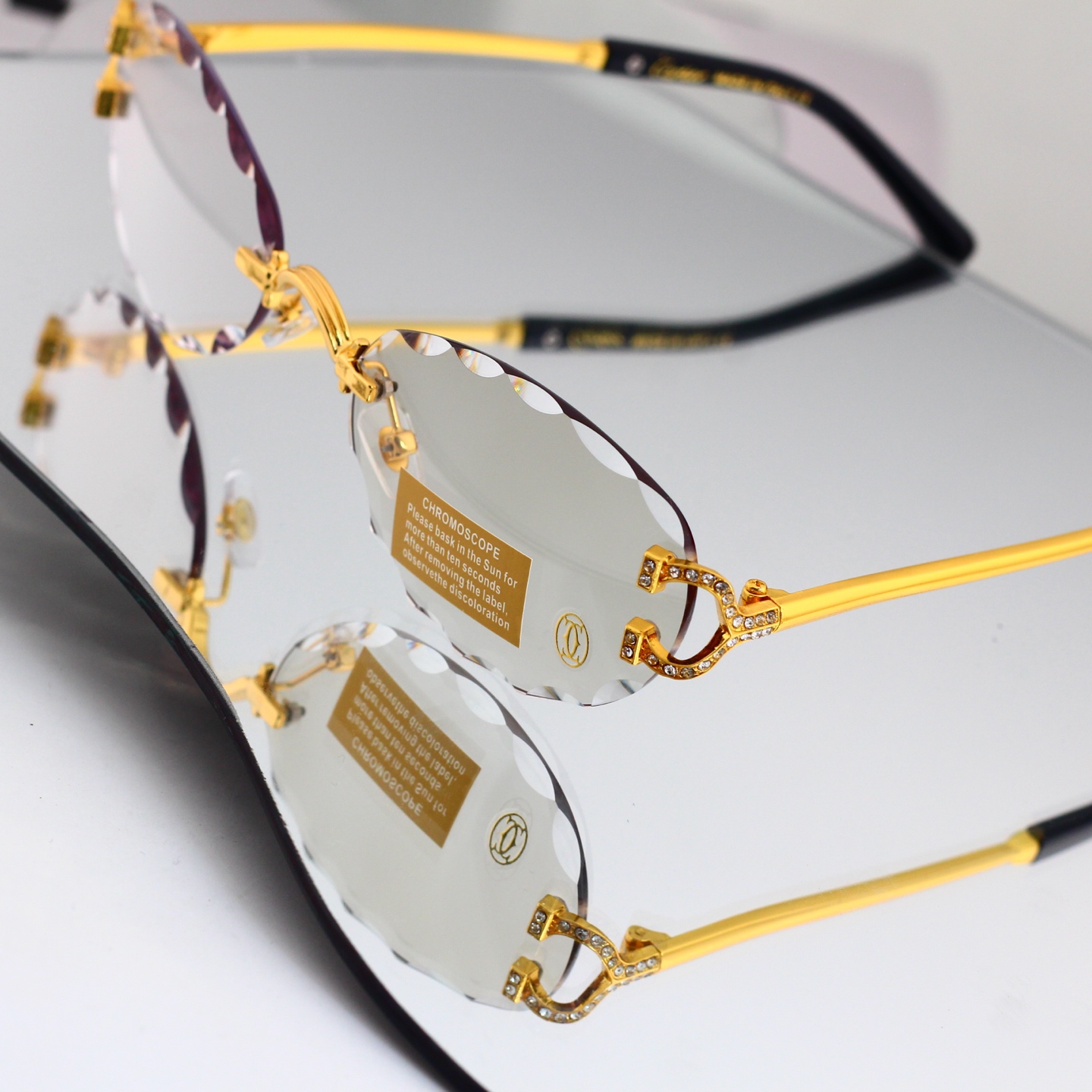 4 Colors Fashion Sunglasses 8063