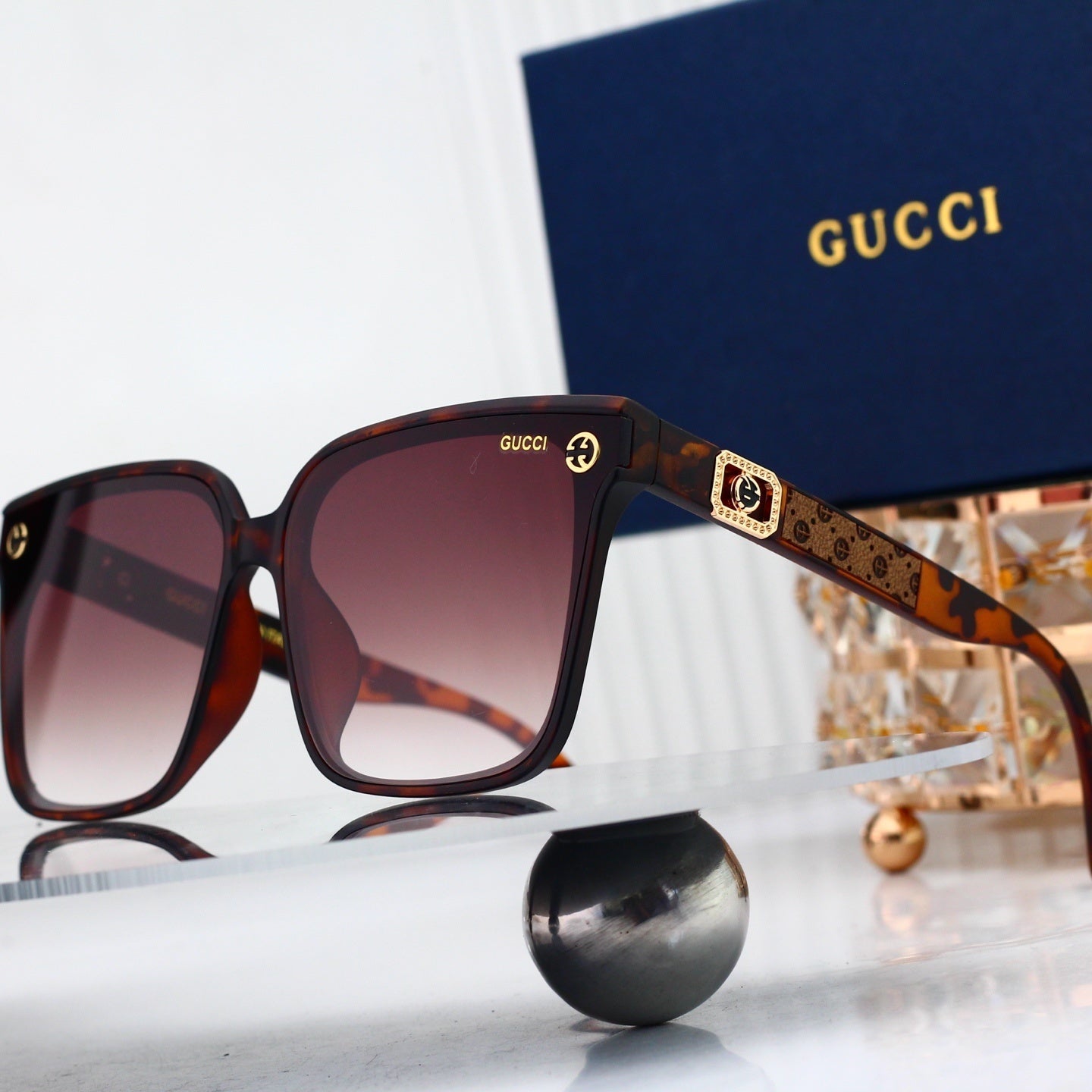 4 Colors Fashion Sunglasses—4029