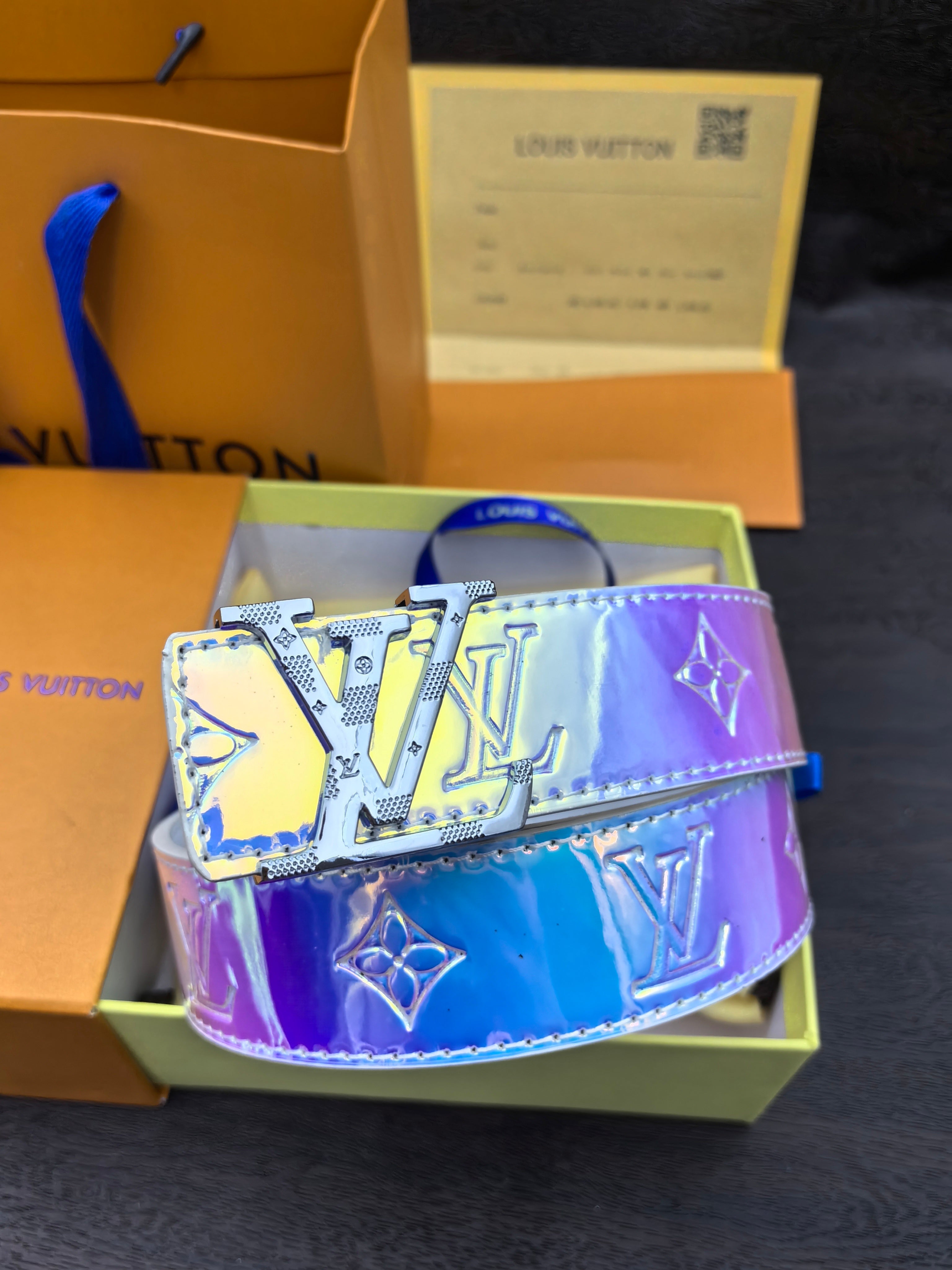 3-color classic colored smooth buckle leather belt