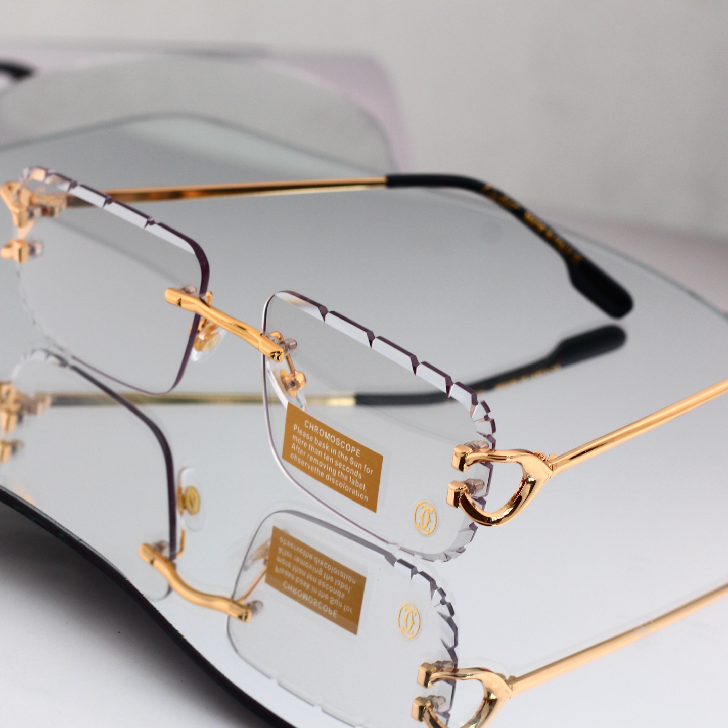 3 Colors Fashion Sunglasses 8067