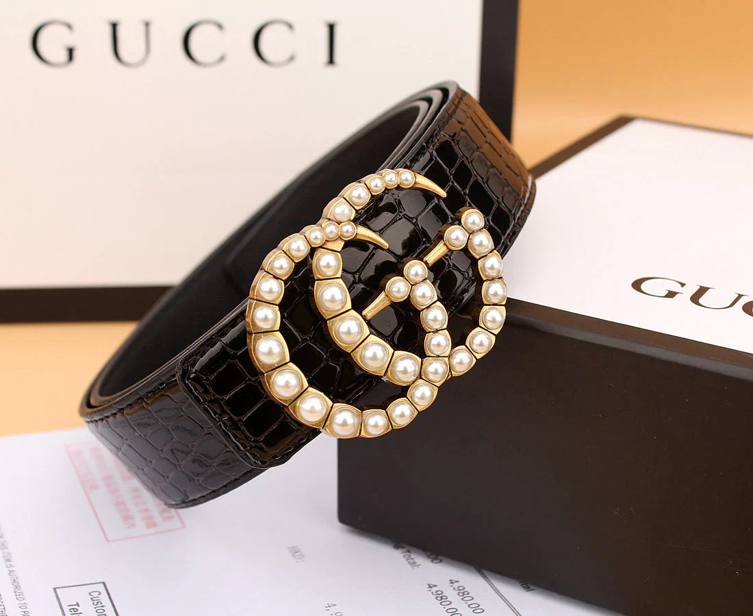 2 styles of pearl belt