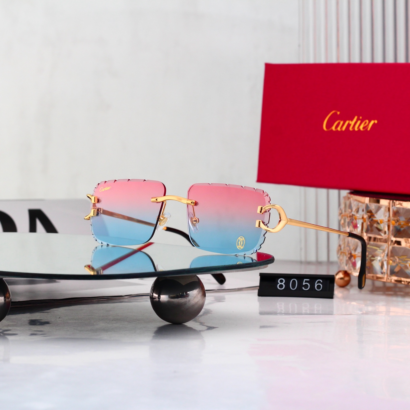 5 Colors Fashion Sunglasses 8056
