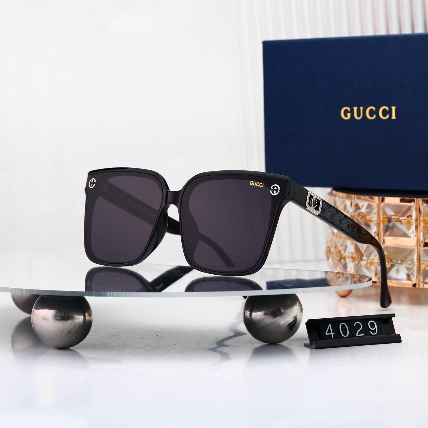 4 Colors Fashion Sunglasses—4029