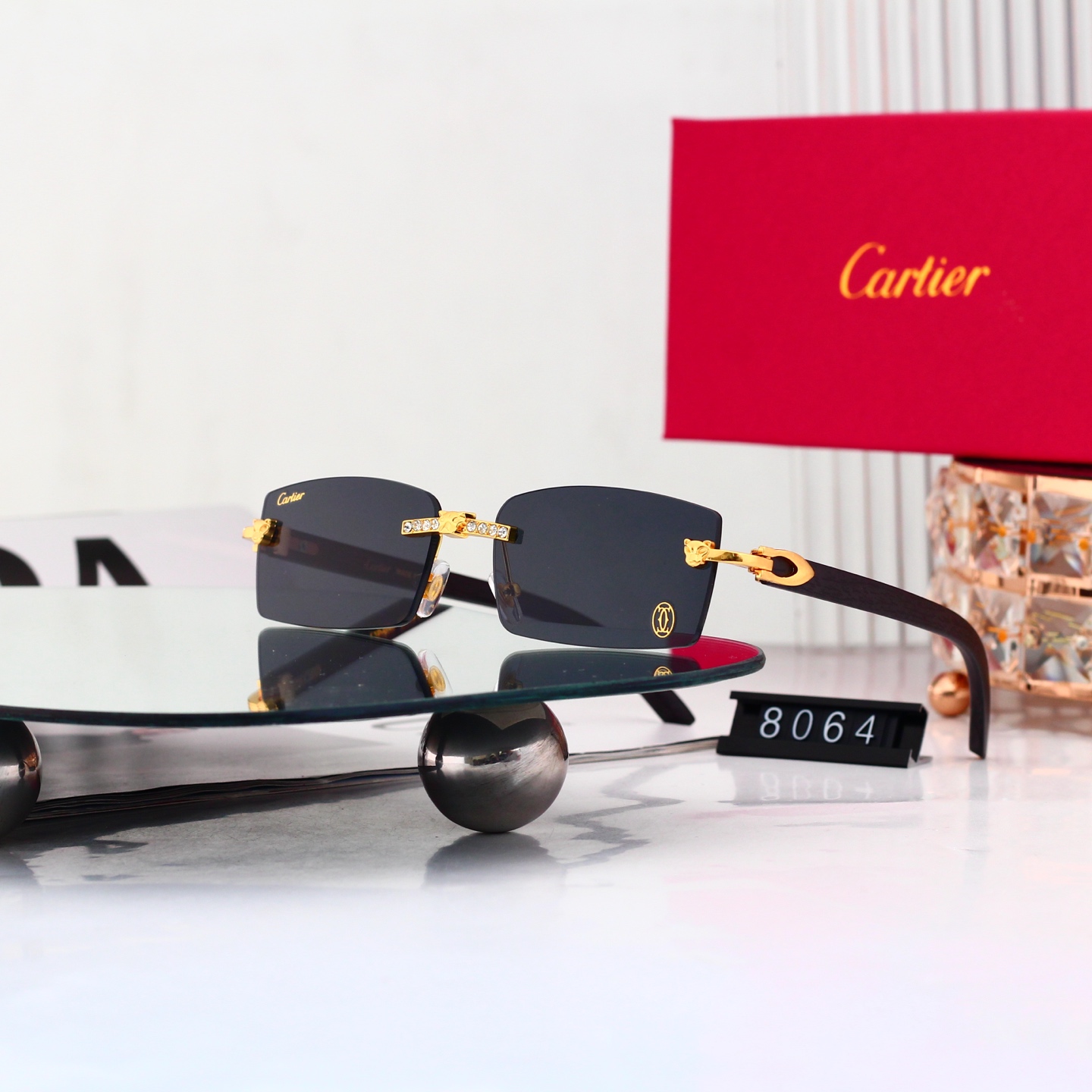5 Colors Fashion Sunglasses 8064
