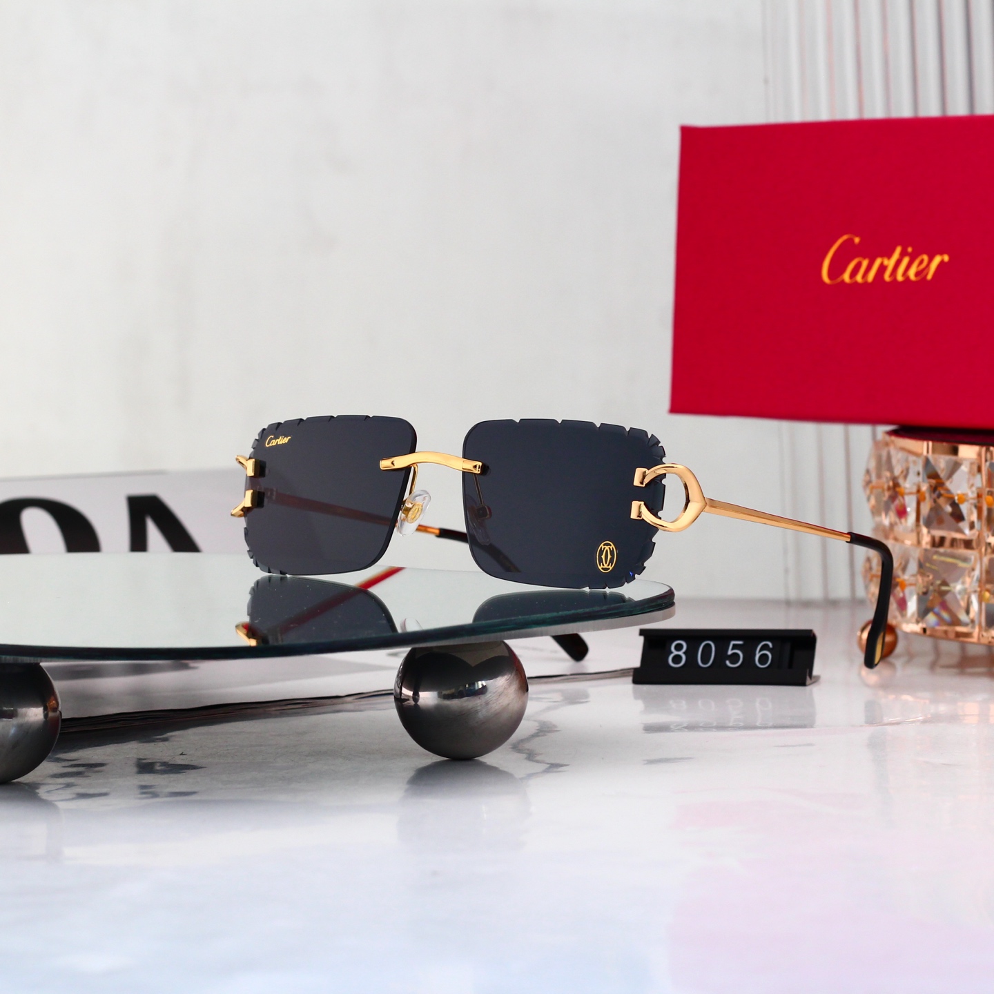 5 Colors Fashion Sunglasses 8056