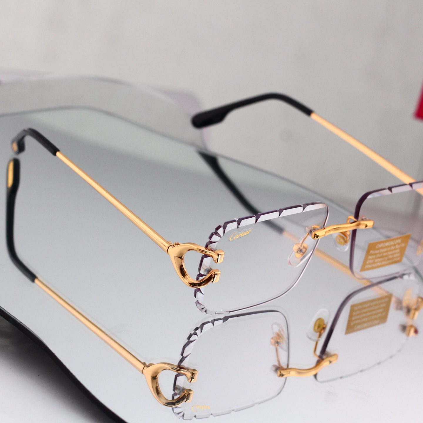 3 Colors Fashion Sunglasses 8067