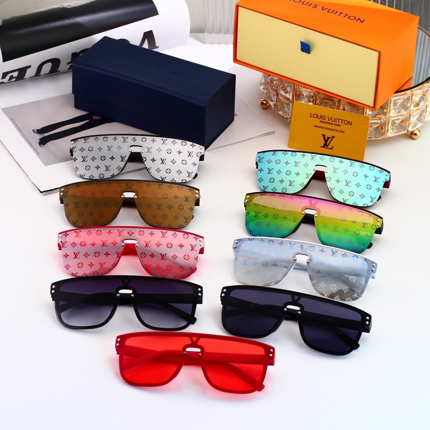 9 Colors Printed Fashion Sunglasses—1082