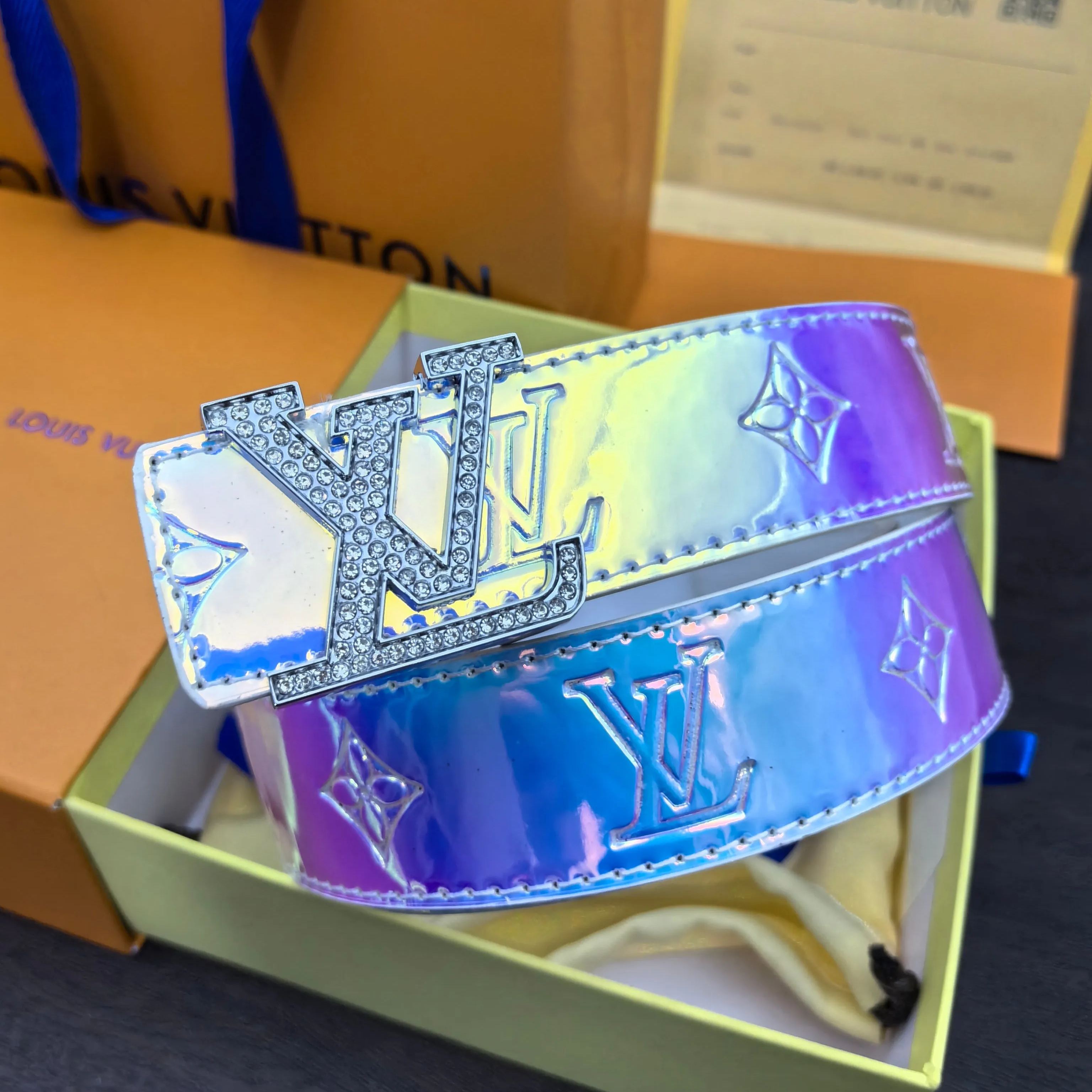 3-color classic colored smooth buckle leather belt