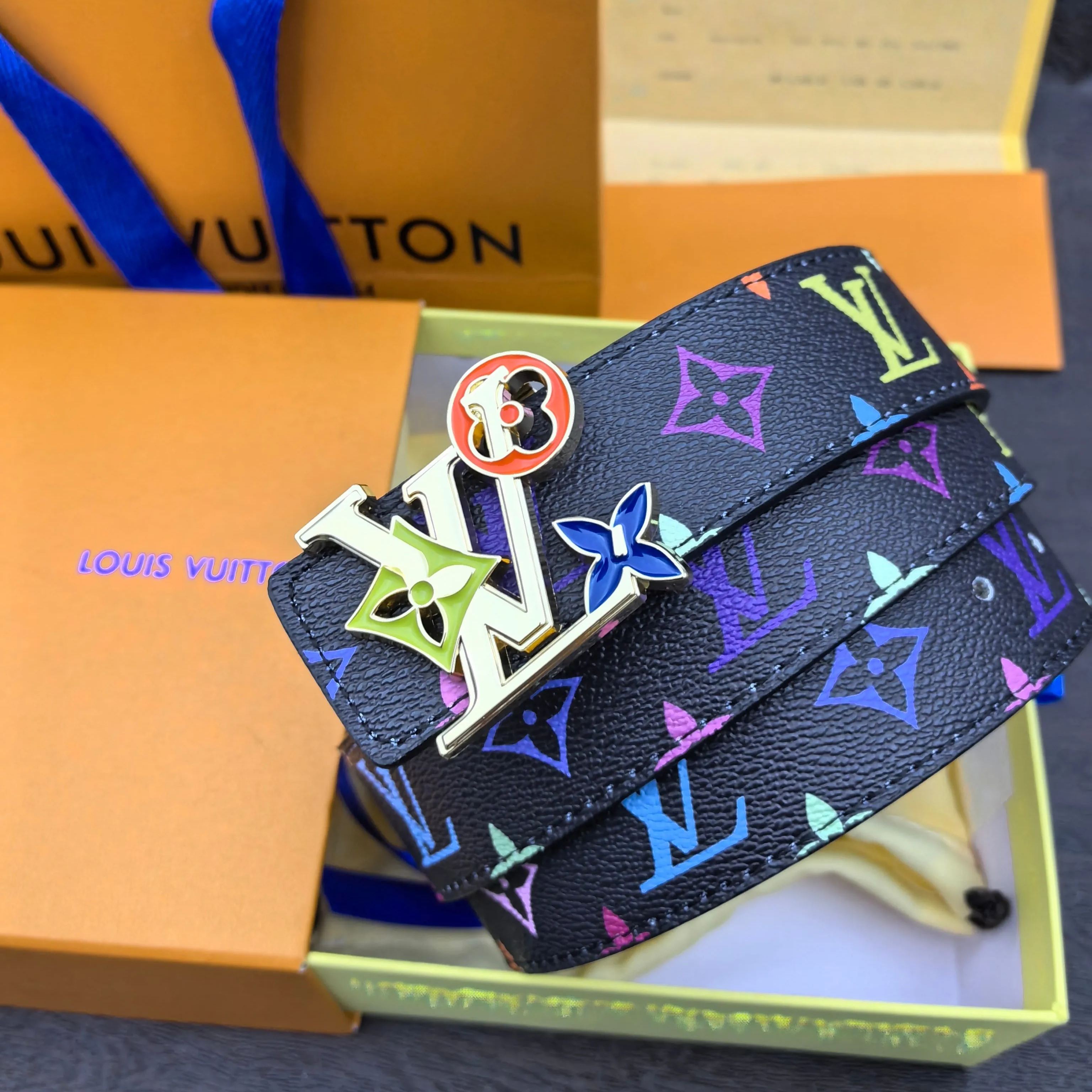 4-color classic buckle leather belt