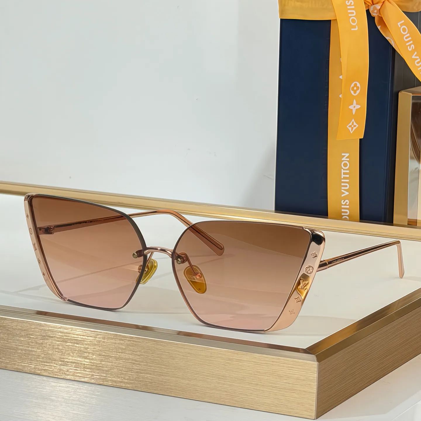 High-quality 5-color stylish square sunglasses