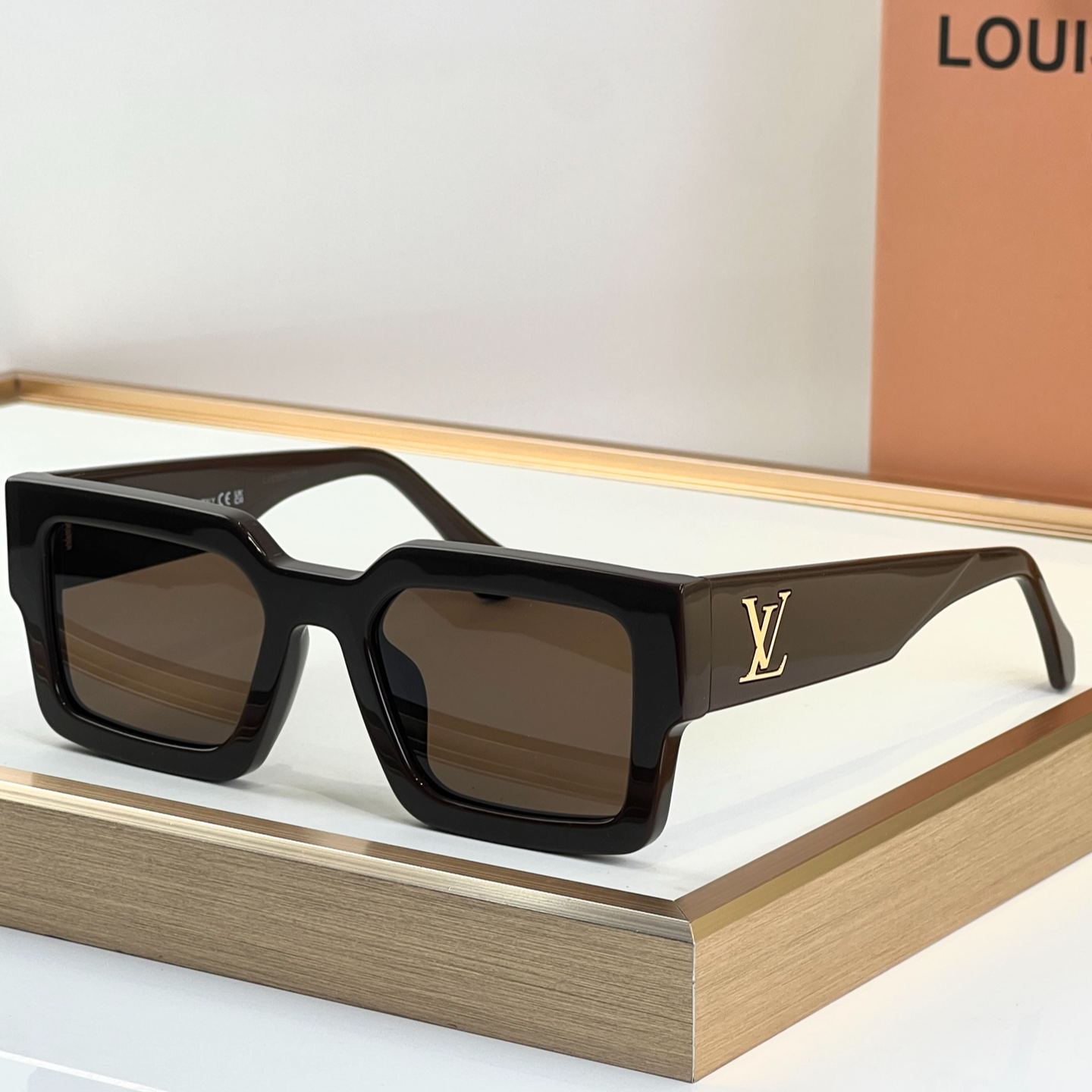 High-quality 8-color stylish square sunglasses