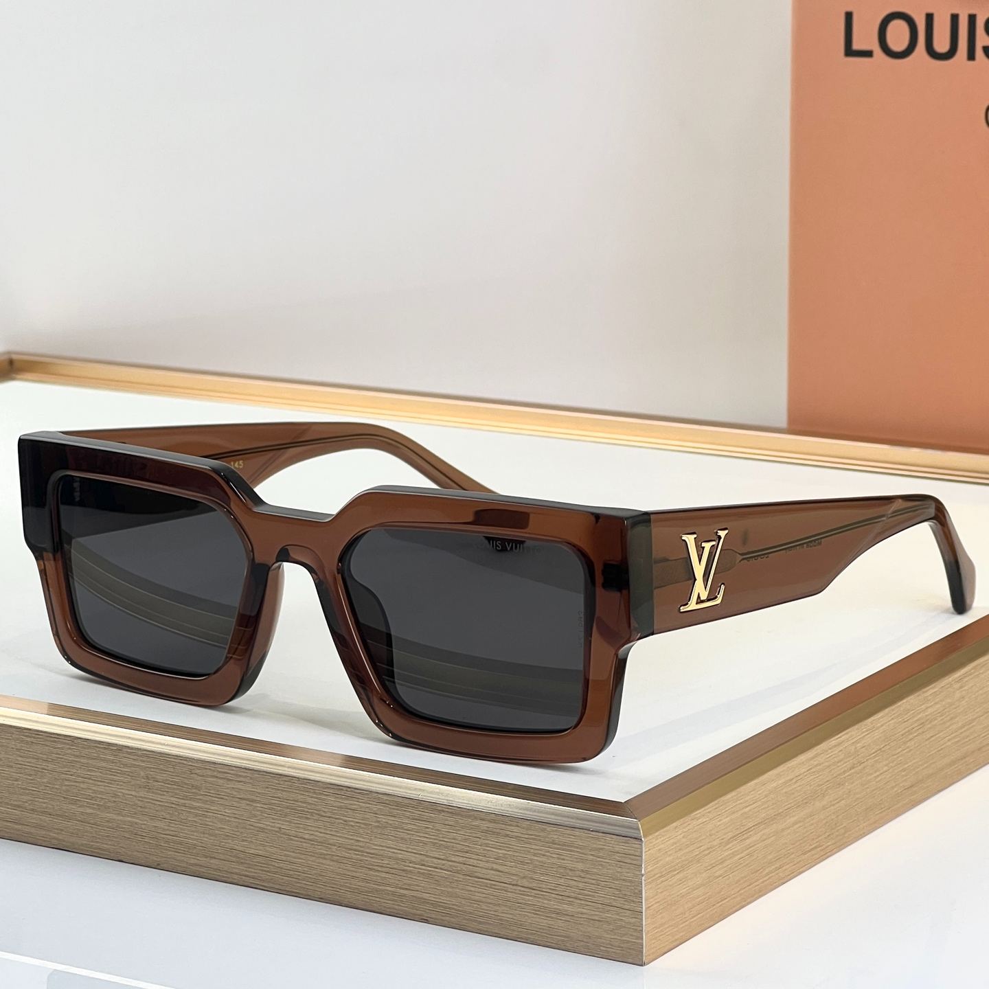 High-quality 8-color stylish square sunglasses