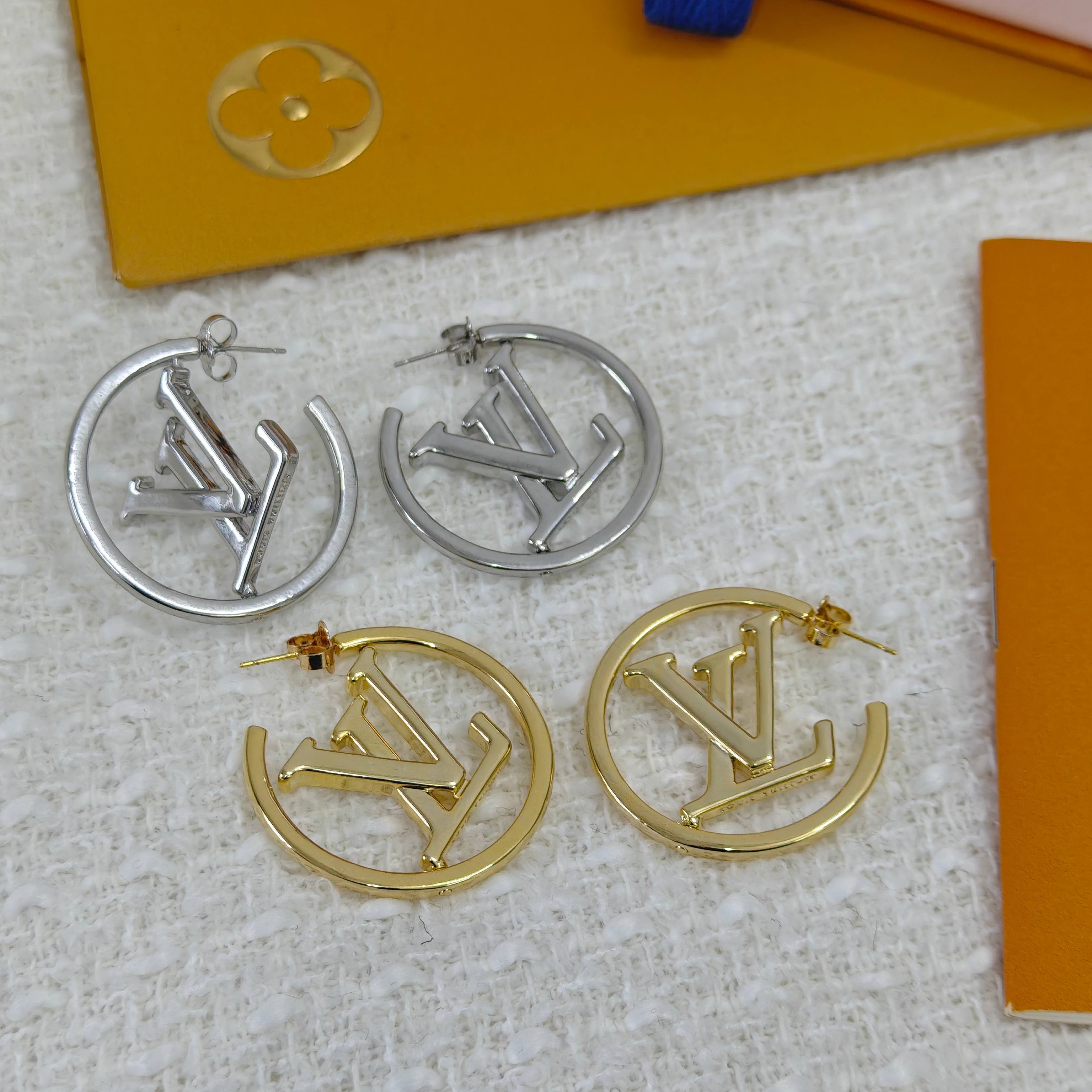 Classic Two-Tone Round Letter Pendant Earrings