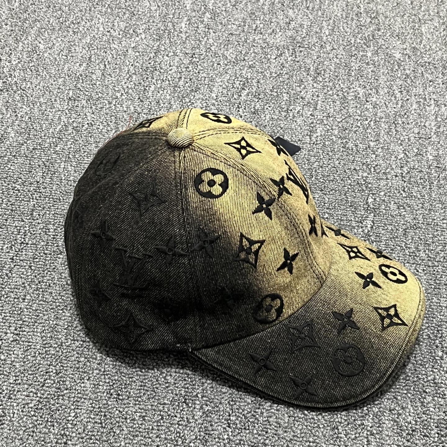 Solid color classic print baseball cap
