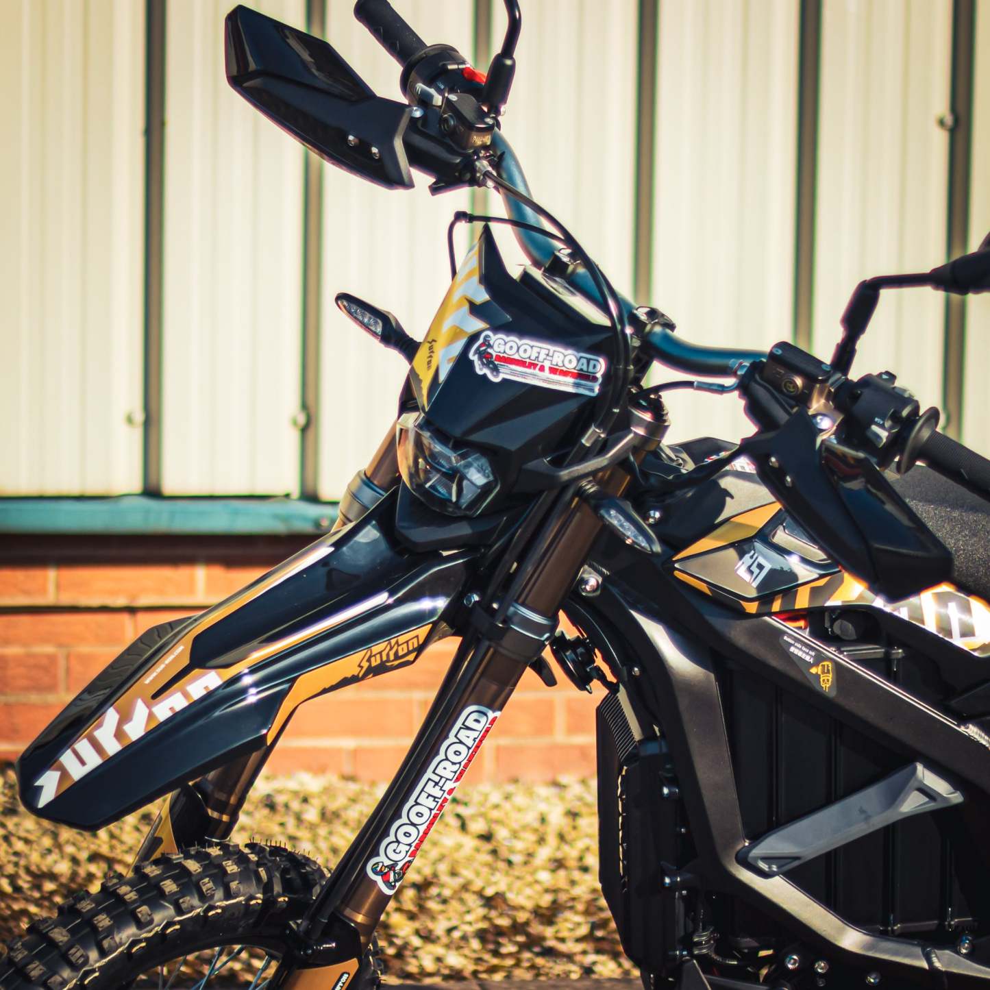 ULTRA BEE T 2025 ROAD LEGAL